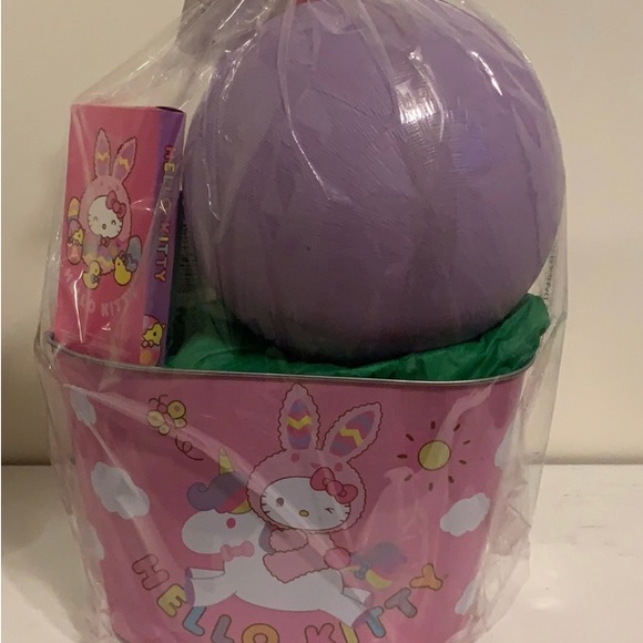 Hello Kitty Easter Basket Gift Set Brand New in Sealed package. - Picture 6 of 6